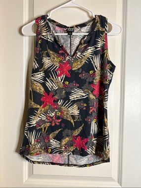 Patagonia Black Floral V-Neck Sleeveless Top - Pre-loved
